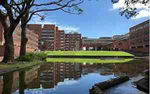 筑波大学